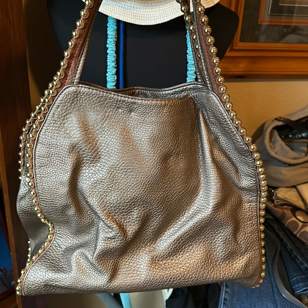 Beautiful shoulder bag with gold beads detailing